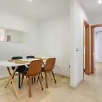 Centro Con Aparcamiento Hébergement de vacances