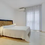 Centro Con Aparcamiento Hébergement de vacances